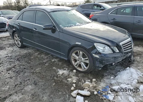 2013 Mercedes-Benz E 350 z USA, uszkodzony, nr VIN WDDHF5KB9DA728838